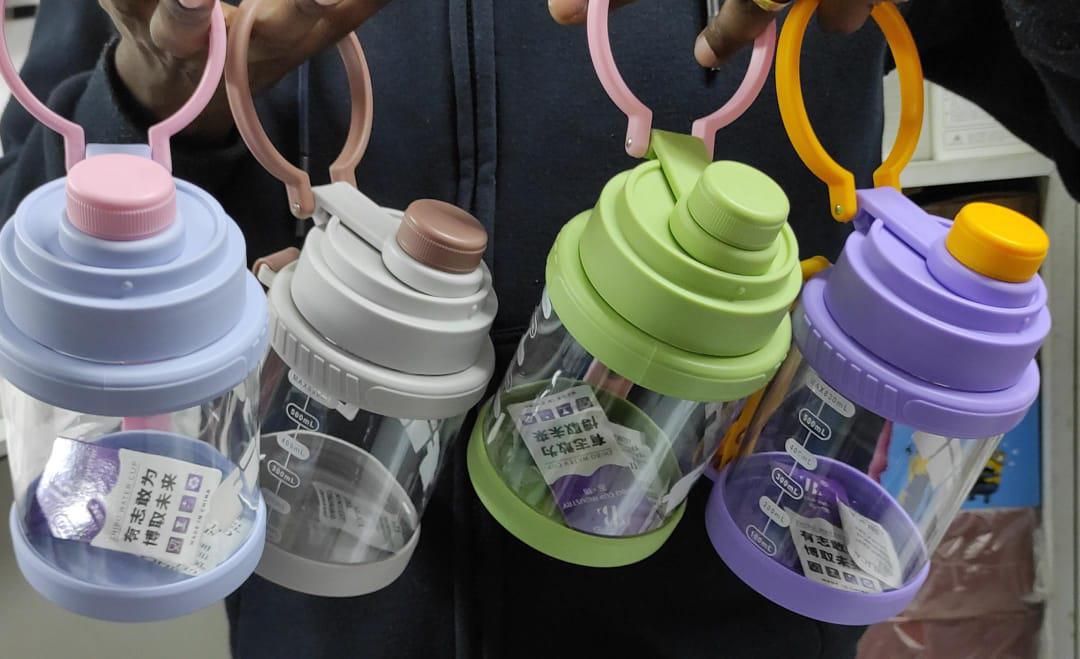 830ml Stylish Gym Water Bottle – Two Carrying Handles, No Straw, Perfect for Hydration