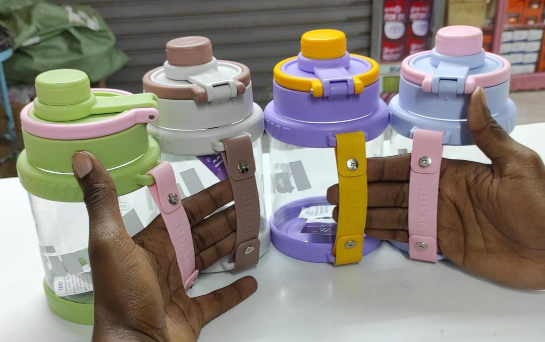 830ml Stylish Gym Water Bottle – Two Carrying Handles, No Straw, Perfect for Hydration